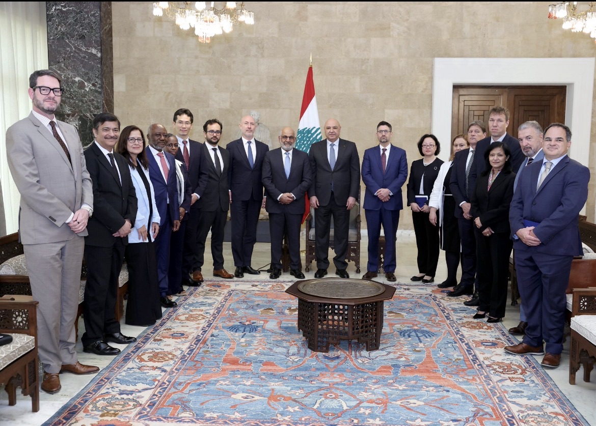 الرئيس جوزاف عون لوفد البنك الدولي: لبنان ملتزم باتفاق وقف الاعمال العدائية فيما إسرائيل لا تزال تحتل التلال الخمس وتضاعف من اعتداءاتها عليه- لبقاء البنك الدولي الى جانب لبنان ومواصلة التعاون البناء لتحقيق التعافي والنمو المستدام