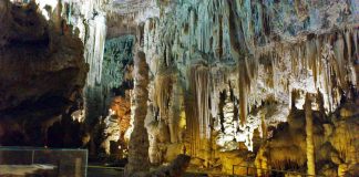 إقفال مغارة جعيتا بصورة مؤقتة وتدابير بحق المخالفين