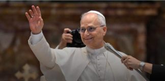 البابا لاوون الرابع عشر يدعو إلى هدنة عالمية ليوم واحد لمناسبة عيد الميلاد