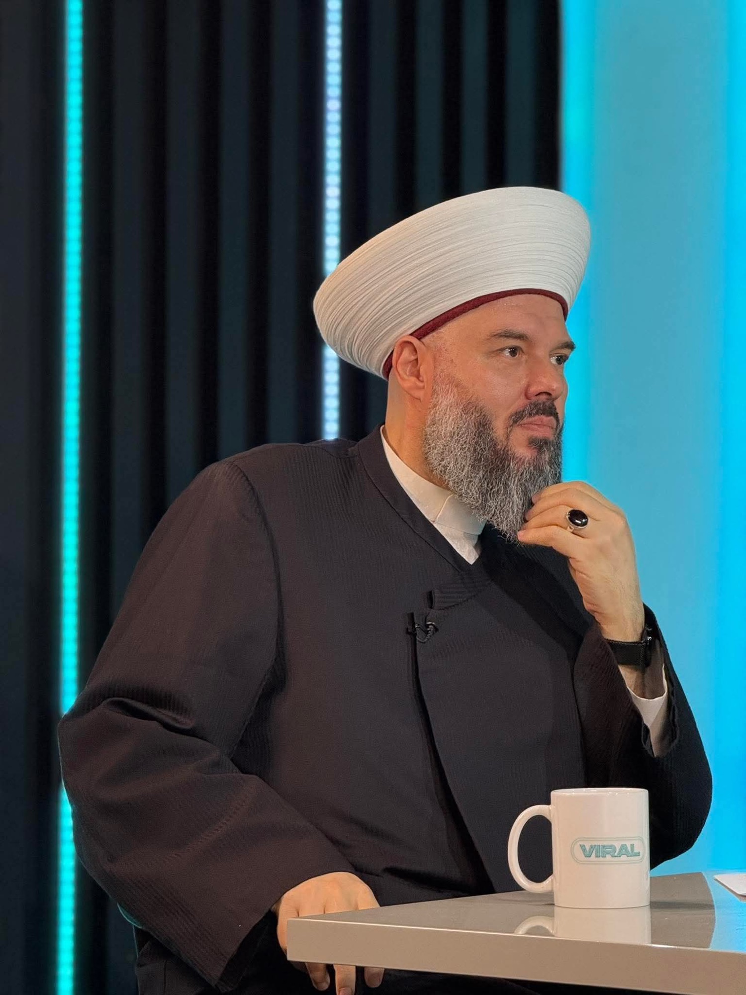 حسن مرعب يحذّر المسيحيين والعلويين: إذا سقط أحمد الشرع… لا تلوموا الناس على ما سيحدث