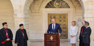 رئيس الجمهورية بعد لقائه الراعي: الاتصالات الدبلوماسية لم تتوقف من اجل ابعاد شبح الحرب عن لبنان وان شاء الله نشهد دولة المؤسسات لا دولة الاحزاب والطوائف