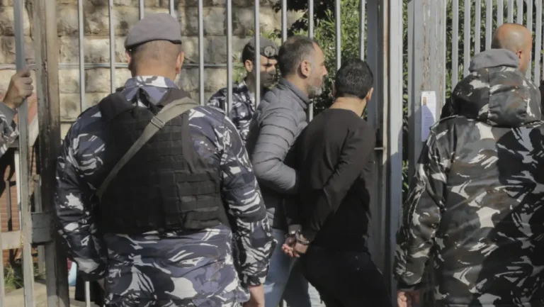 مسلسل “أبو عمر”: الحسيان ليس الأمير الوهمي.. ومنع سفر عريمط