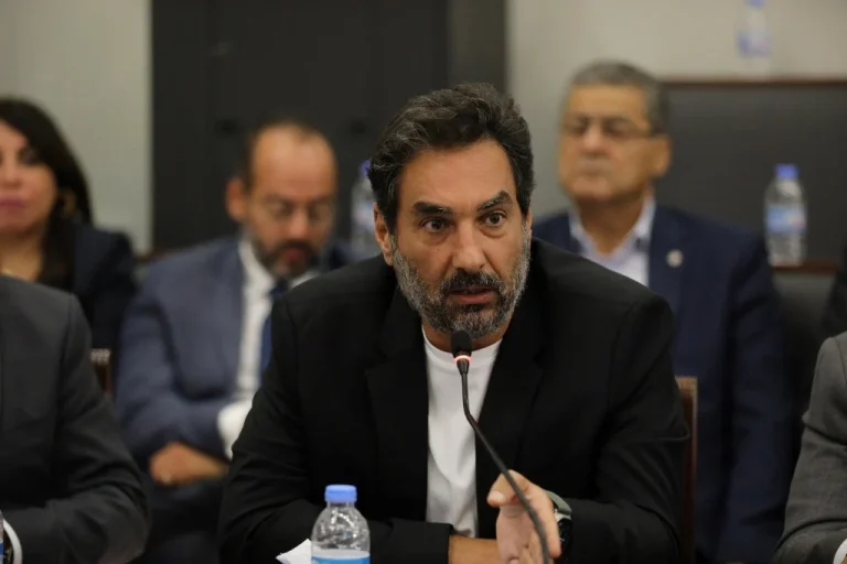 الصادق: ظلم غير مسبوق!