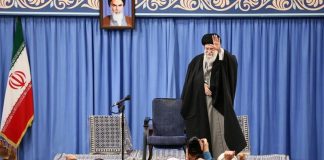 دعوة من خامنئي