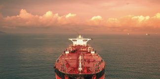 “الطاقة”: ترحيل الناقلة البحرية Mount mckinney لعدم مطابقتها المواصفات