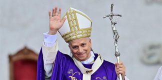 البابا لاوون بعد وصوله الى روما : احدى اهم الرسائل من رحلتي الى لبنان هي انه يمكن للمسيحيين والمسلمين ان يعيشوا معا ويكونوا اصدقاء فلبنان يزهر بالاسلام والمسيحية معا