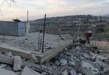 الجيش الاسرائيلي يفجر منزلا من ثلاث طبقات غير مأهول في حي الكساير شرق ميس الجبل ويسويه بالأرض