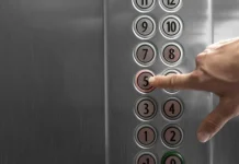 سقطَ من الطابق التاسع داخل مصعد