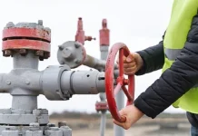 نتنياهو يعلن “أكبر صفقة غاز لإسرائيل على الإطلاق” مع مصر