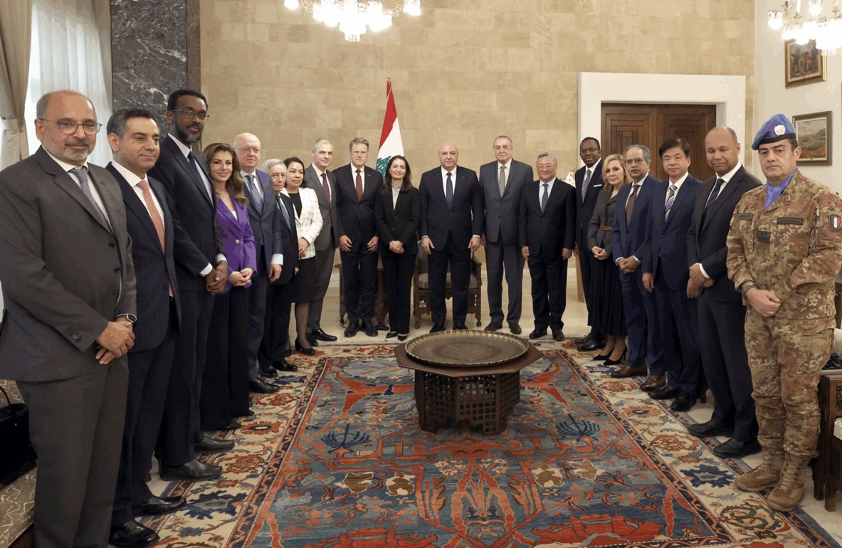 *الرئيس عون يستقبل وفد مجلس الأمن الدولي: لبنان متمسّك بالمفاوضات مع إسرائيل ودعم الجيش شرط للاستقرار*