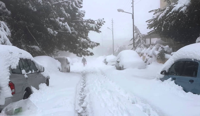 *غرفة التحكم المروري: طرقات جبلية مقطوعة بسبب تراكم الثلوج*