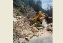 طريقا يحشوش – نهر ابراهيم وحدشات نهر الدهب – يحشوش مقطوعتان بالصخور والأتربة وتعمل البلدية على فتحهما