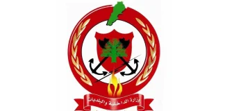 الدفاع المدني: إنقاذ طفلة من تحت الانقاض واستمرار عمليات البحث والإنقاذ في موقع انهيار مبنى سكني في طرابلس