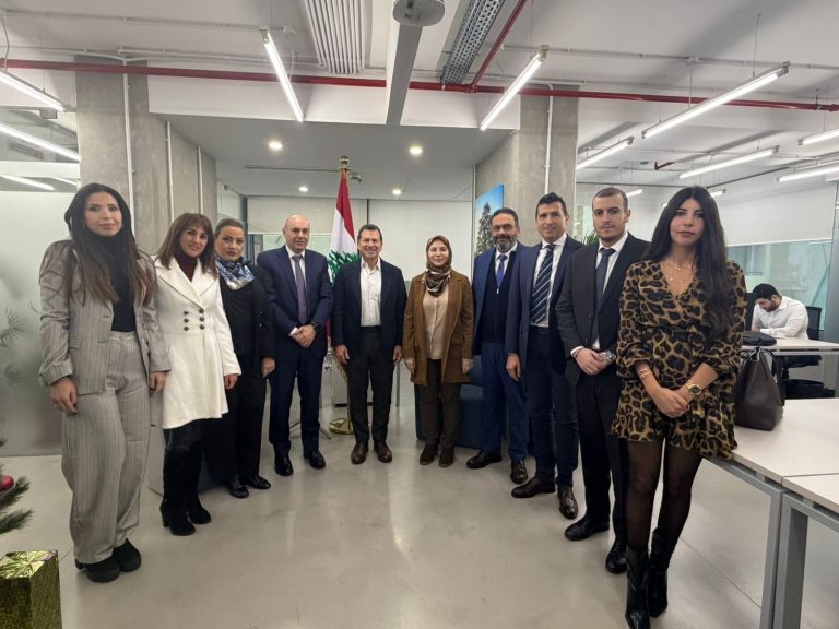 المالية” تُحضر لإطلاق منصة المراهنات الإلكترونية عبر طلب عروض بالتعاون مع وزارة الدولة لشؤون التكنولوجيا والذكاء الاصطناعي