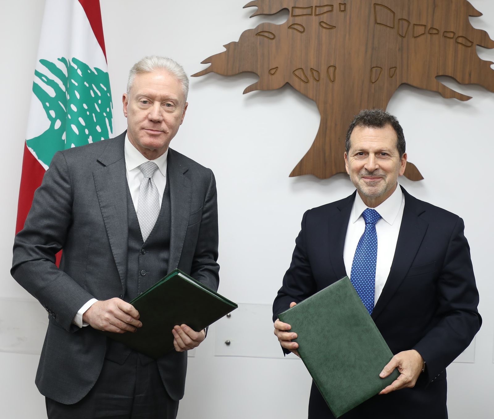 بروتوكول تعاون لتعزيز الخدمات الرقمية للمغتربين بين الوزيرين رجي وشحادة