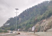 تساقط للصخور على أوتوستراد المتن السريع… و”التحكم المروري” يحذّر!