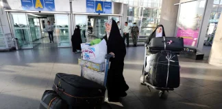 مع تصاعد الاحتجاجات.. تحذيرات دولية من السفر إلى إيران