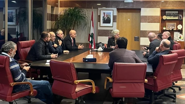 كرامي لروابط المعلمين: لعدم اللجوء إلى الإضراب وسأكون صوتكم في مجلس الوزراء