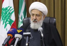 الخطيب بعد قاسم يحذّر: المسّ بخامنئي يعني حربًا دينية ضد الإسلام والمسلمين