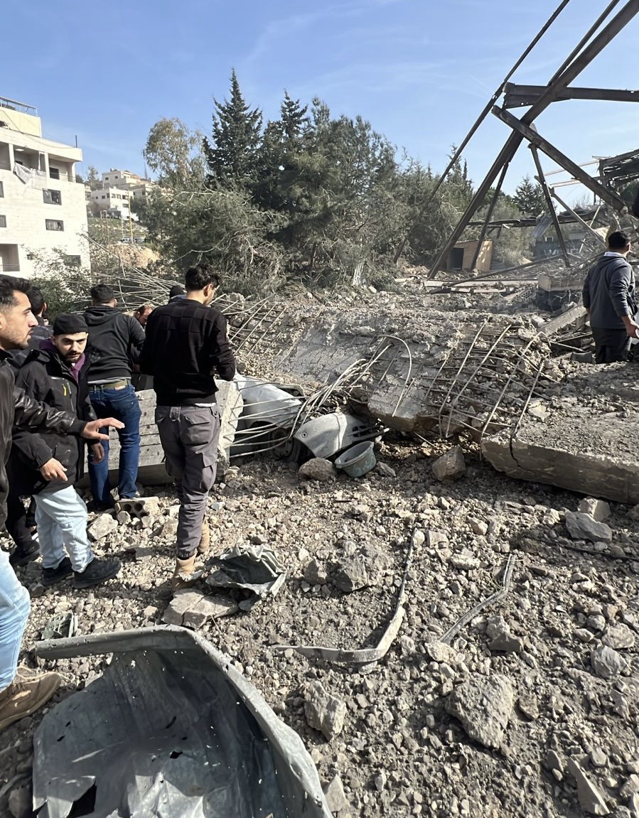 *الصورة من مكان الغارة’ في منطقة بئر السلاسل/ كفردونين*