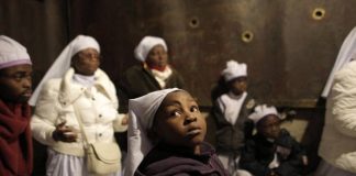 هجوم على كنيستين وخطف أكثر من 160 مسيحياً