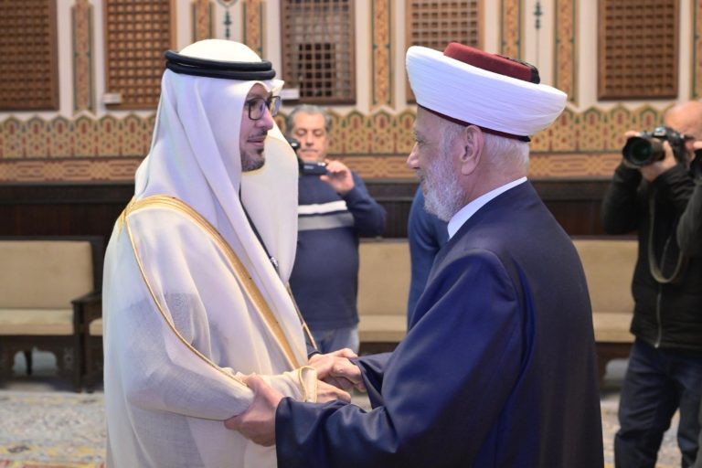 *المفتي دريان والسفير البخاري: لا نهضة للبنان إلا بحصر السلاح وتنفيذ الإصلاحات*