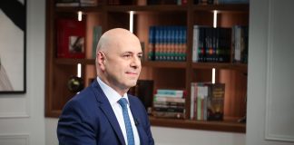 حاصباني يحذّر: عدم حصر السلاح يقود لبنان إلى الانتحار… ونرفض تحميل المودعين كلفة الانهيار