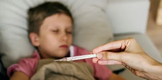 معركة الإنفلونزا الموسمية: استراتيجيات الأهل والمدارس للحد من التفشي