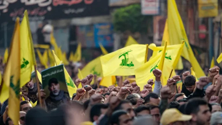 “الحزب” يُهدّد بالفوضى و”الخماسية” تمضي بدعم الجيش