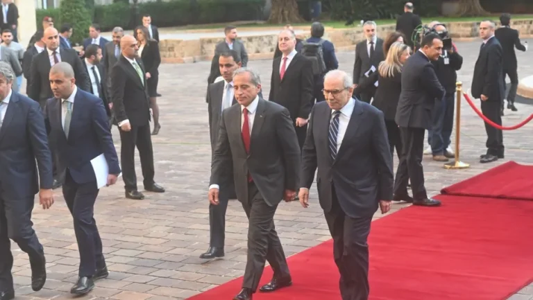 21 اتفاقية بين بيروت وعمّان: تعاونٌ في الصناعة والكهرباء
