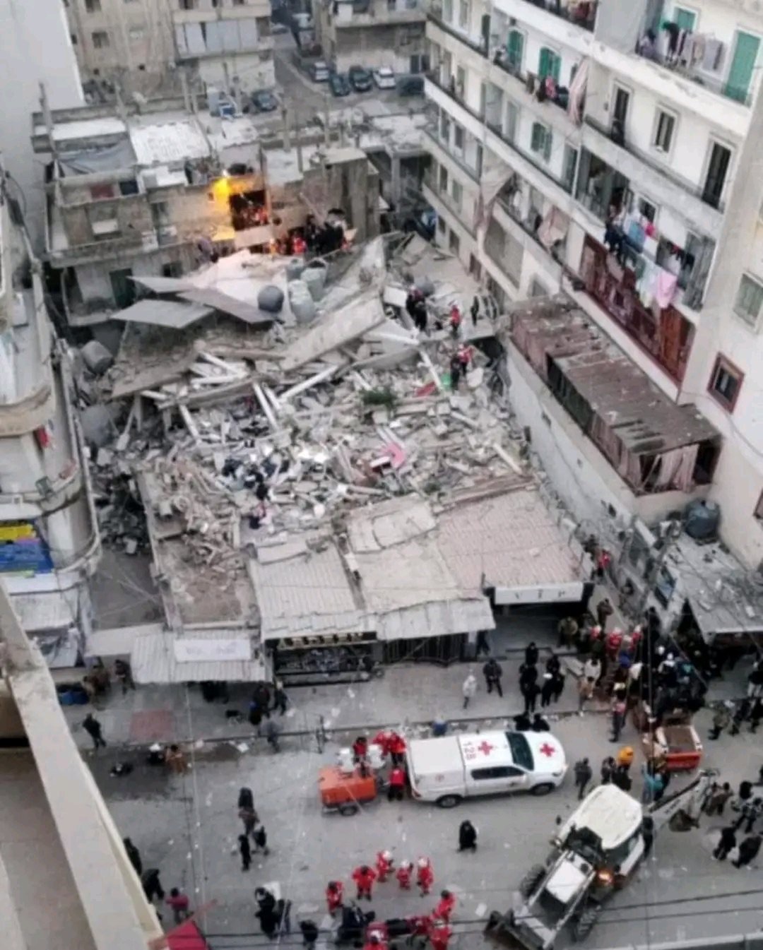 عضو بلدية طرابلس سامر خلف لـ الجديد: يجب إعلان حالة الطوارئ بعد الكارثة التي تعرضت لها البلدة والشح في الميزانية لن يُمكّن الدولة من معالجة الأزمة