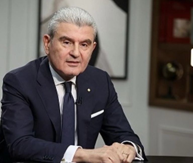 *عيسى الخوري: أداء الحكومة جيّد جداً والسلاح خارج الدولة يعيق بناءها ويقود إلى كونفدرالية مقنّعة*
