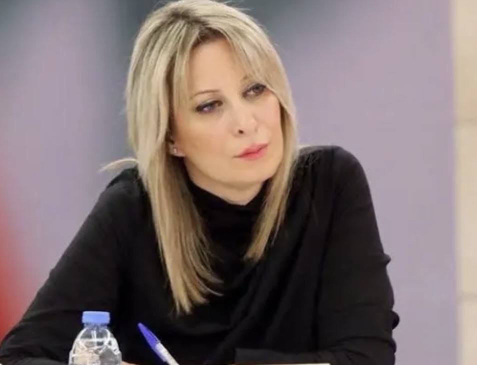 *ردّ حاد من غادة أيوب على إبراهيم كنعان: ضعوا محضر جلسة لجنة المال أمام اللبنانيين*