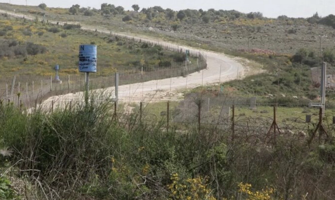 *المنار: طائرات إسرائيلية’ قصفت الضهيرة بقنبلة صوتية وأطلقت رشقات رشاشة من موقع مستحدث بوادي هونين باتجاه بلدتي حولا ومركبا*