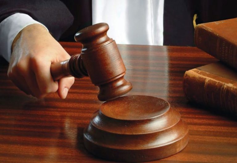 تّحقيق مع كريم خيّاط ومنعه من السّفر