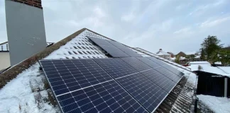 مع اشتداد العاصفة.. تحذير من اليازا بشأن ألواح الطاقة الشمسية ولوحات الإعلانات!