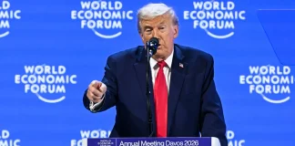 ترامب: “هناك أسطول حربي رائع آخر يبحر بشكل جميل نحو إيران الآن”.