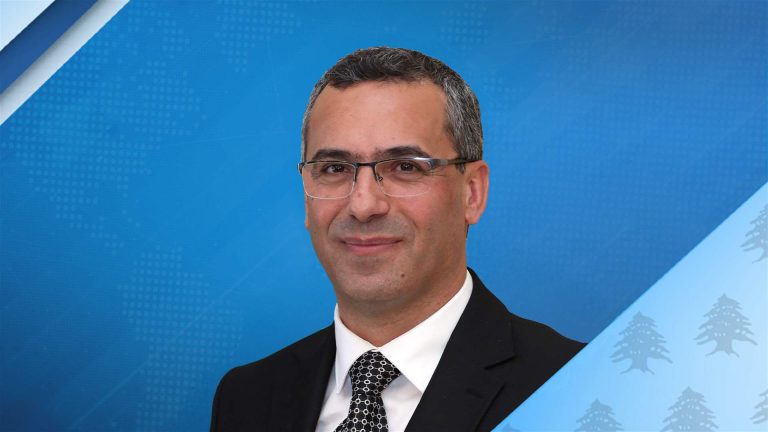 المواد التي رشّها العدو تترك أثرًا سلبيًا على الغطاء النباتي والطبيعة والتربة