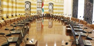 اتصالات لتبريد الأجواء على طاولة الحكومة