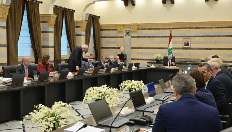 أبرز مقررات مجلس الوزراء اللبناني: تشغيل مرحلي لمطار القليعات ومسح مبيدات الجنوب