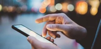 “انتظروا وشاهدوا”.. رسالة نصية مجهولة تقلق الإيرانيين!