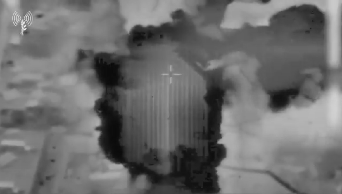 ادرعي : متابعة للغارة على مقار #حزب_الله في البقاع: تم القضاء على عناصر في الوحدة الصاروخية في حزب الله