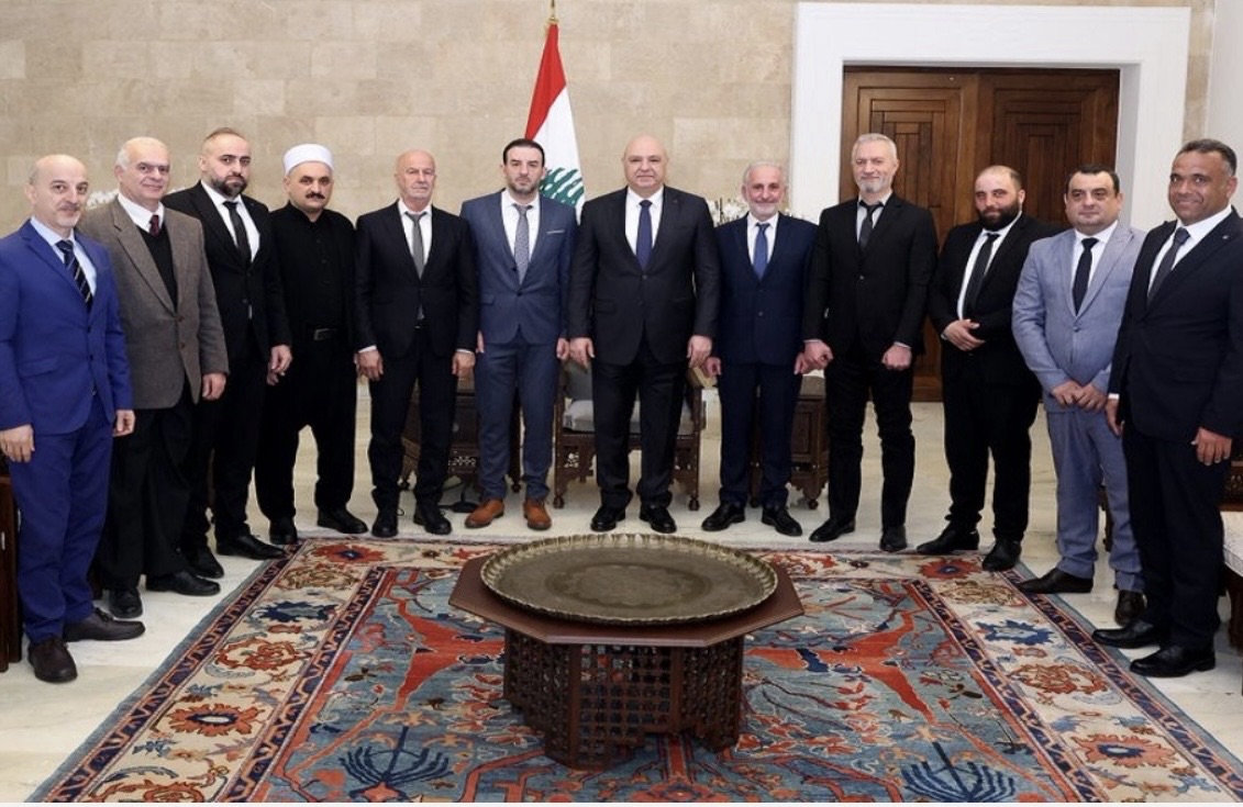 *رئيس الجمهورية يلتقي موظفي المعاينة الميكانيكية لحل مشاكل القطاع*