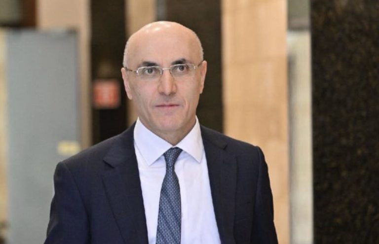 *الحجار: انهيار مبنى طرابلس مسؤولية الحكومة والأموال ستُؤمَّن*
