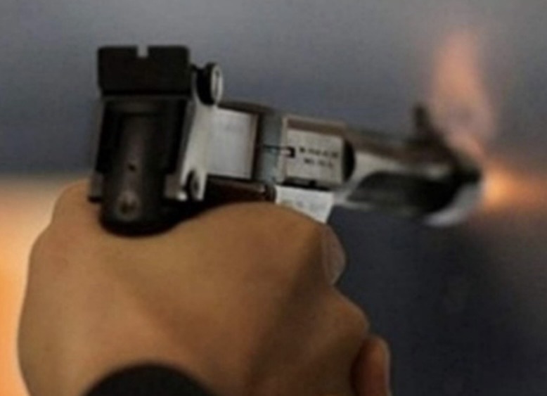 *حادثة تهزّ بلدة لبنانية.. شاب يُطلق النار على والده!*