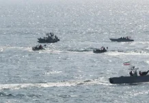 زوارق إيرانية تقترب من ناقلة نفط أميركية في مضيق هرمز