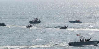 زوارق إيرانية تقترب من ناقلة نفط أميركية في مضيق هرمز
