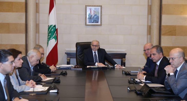 عقد رئيس مجلس الوزراء الدكتور نواف سلام صباح اليوم اللقاء الوزاري الدوري في السراي الكبير، لمتابعة التطورات السياسية وخطة الاستجابة لمتطلبات النزوح والإغاثة.
