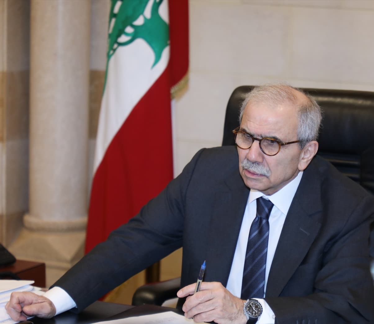 عقد رئيس مجلس الوزراء الدكتور نواف سلام صباح اليوم اللقاء الوزاري الدوري في السراي الكبير، لمتابعة التطورات السياسية وخطة الاستجابة لمتطلبات النزوح والإغاثة.