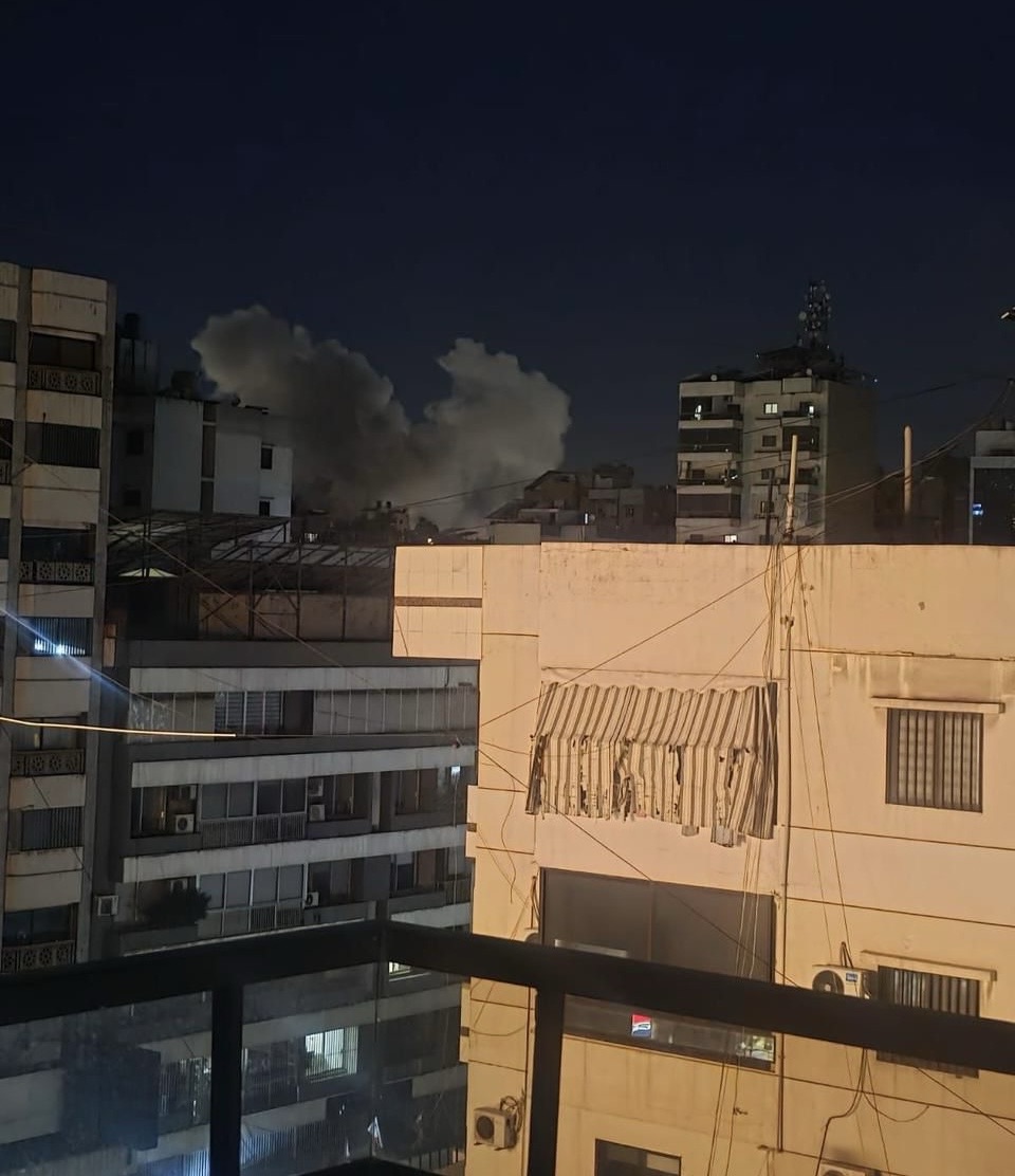 *غارات عنيفة جدا على الضاحية الجنوبية، والجنوب:النبطية خربة سلم، دير قانون النهر، بدياس، السلطانية والزهراني والشهابية وعيترون وغارات تستهدف البقاع في هذه الاثناء*